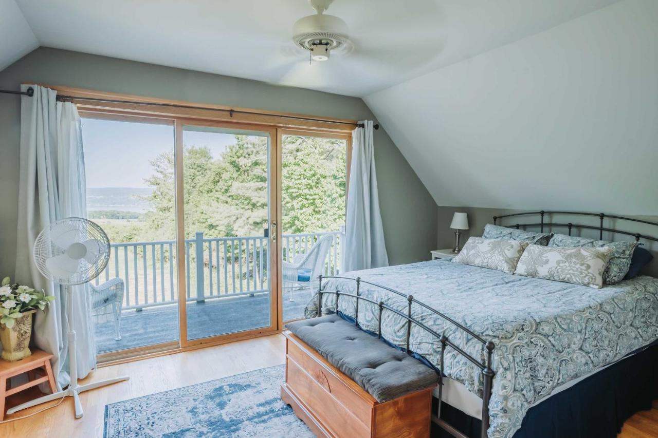 Lake-View Home With Pool In Hammondsport! Eksteriør bilde